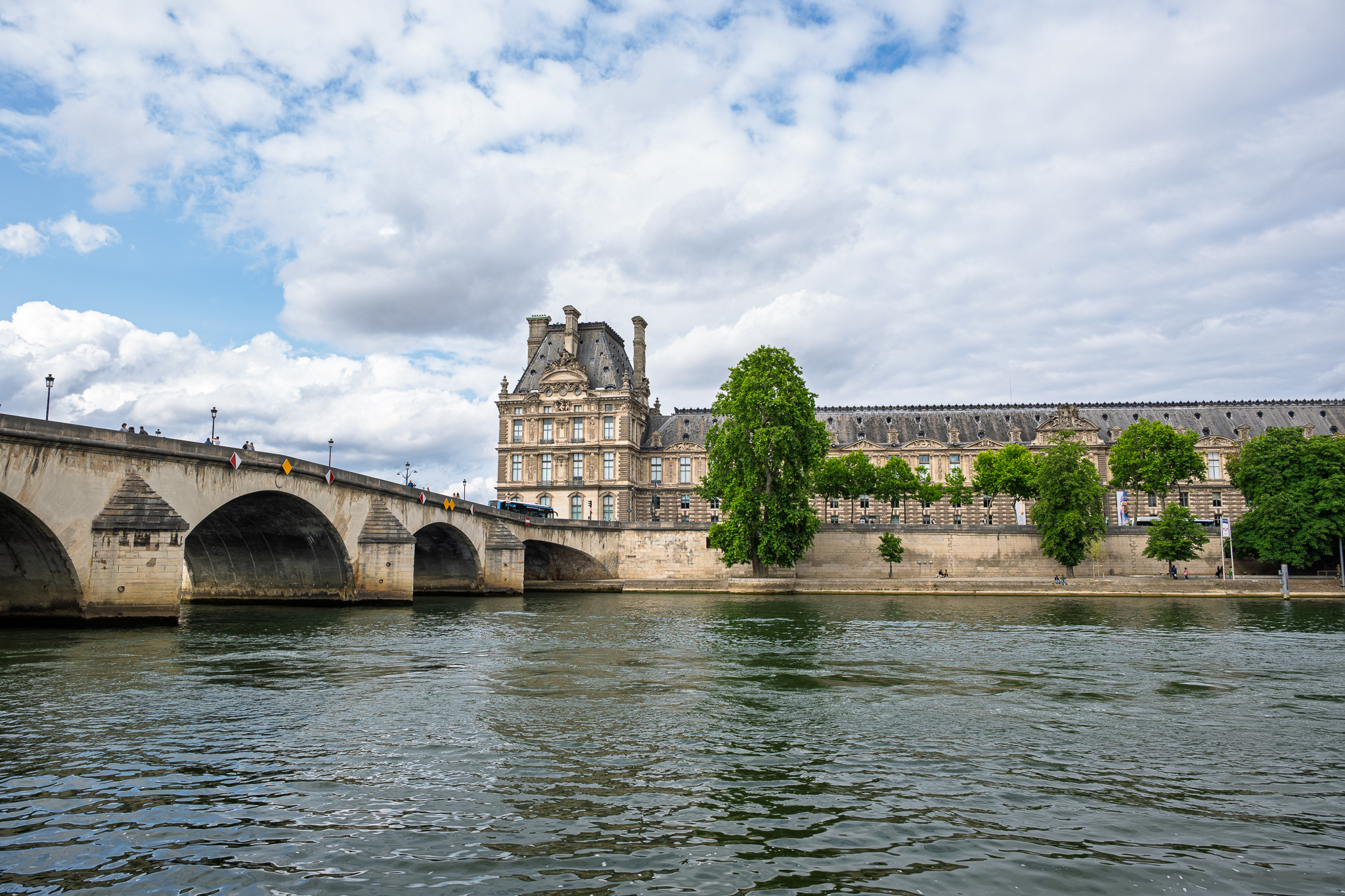 Seine längs vänstra stranden