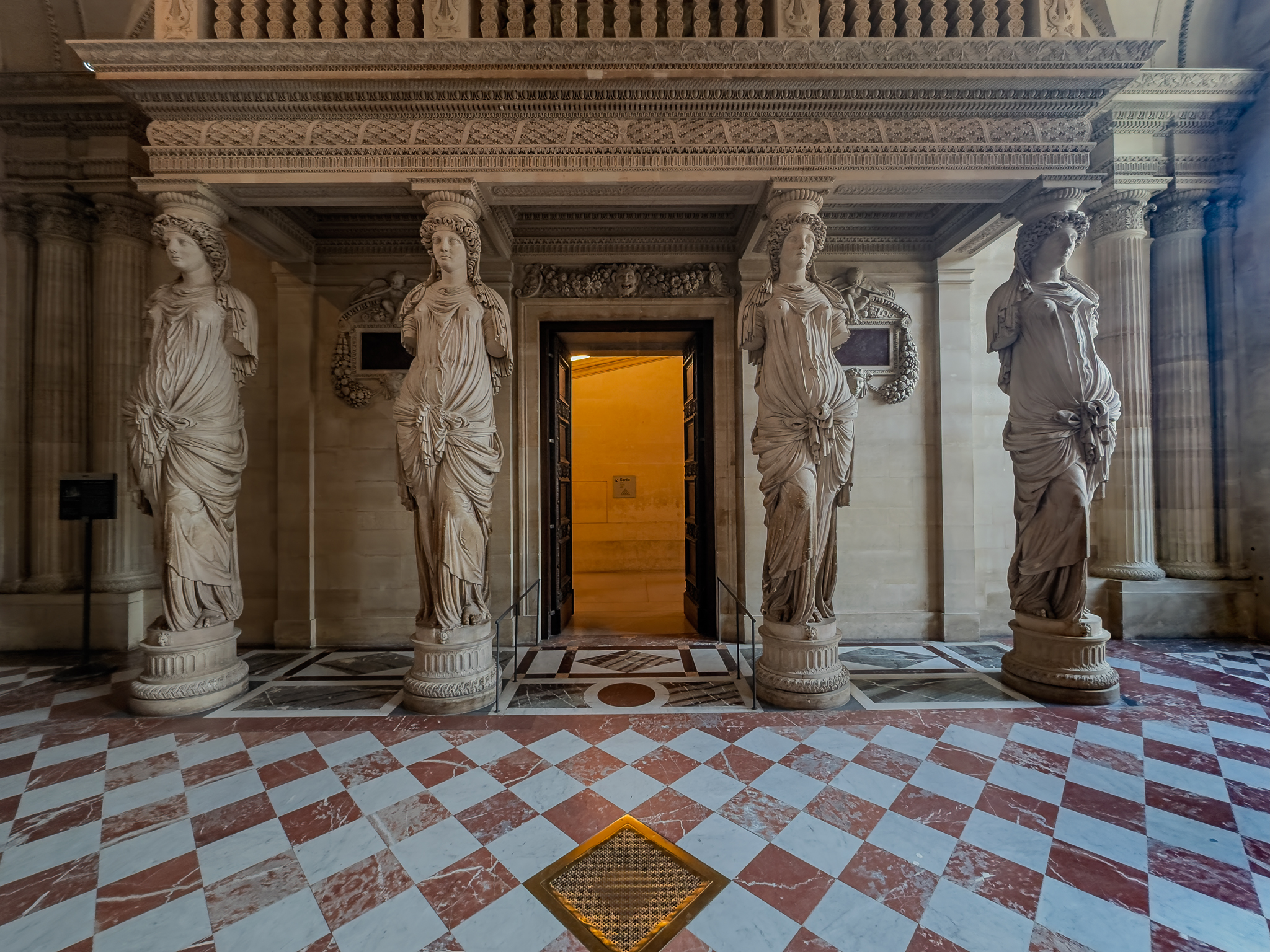 Karyatider och Atlanter